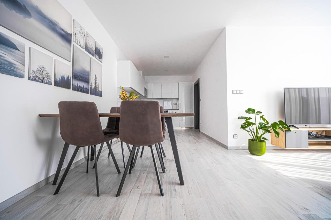Grunt Apartments Mladá Boleslav エクステリア 写真